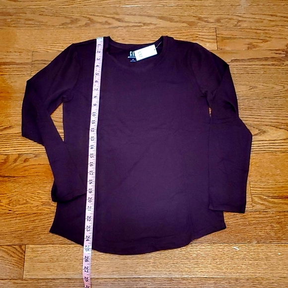 $👇NWT: GAP MATERNITY CREWNECK TEE - Picture 3 of 6